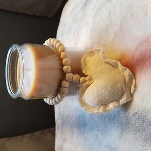 Heart shape wood bead decor